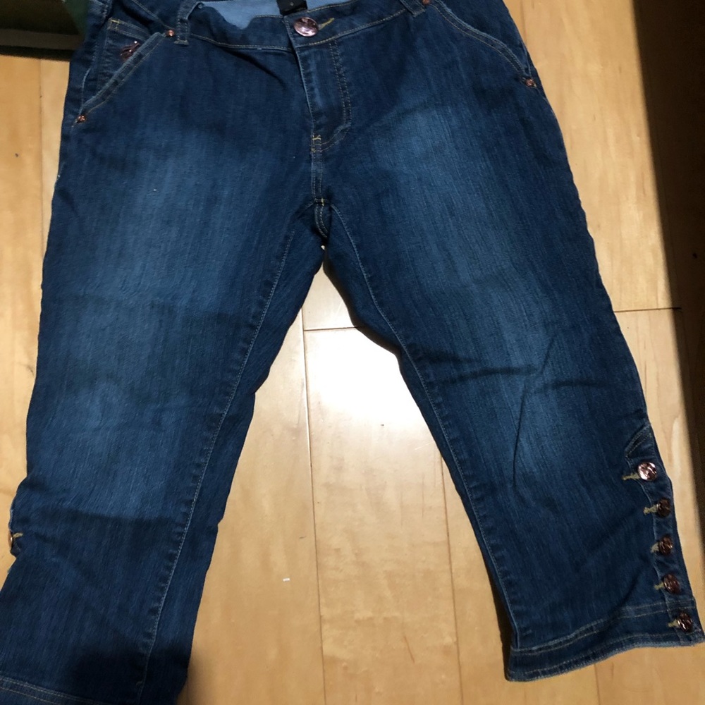 Rocawear capris